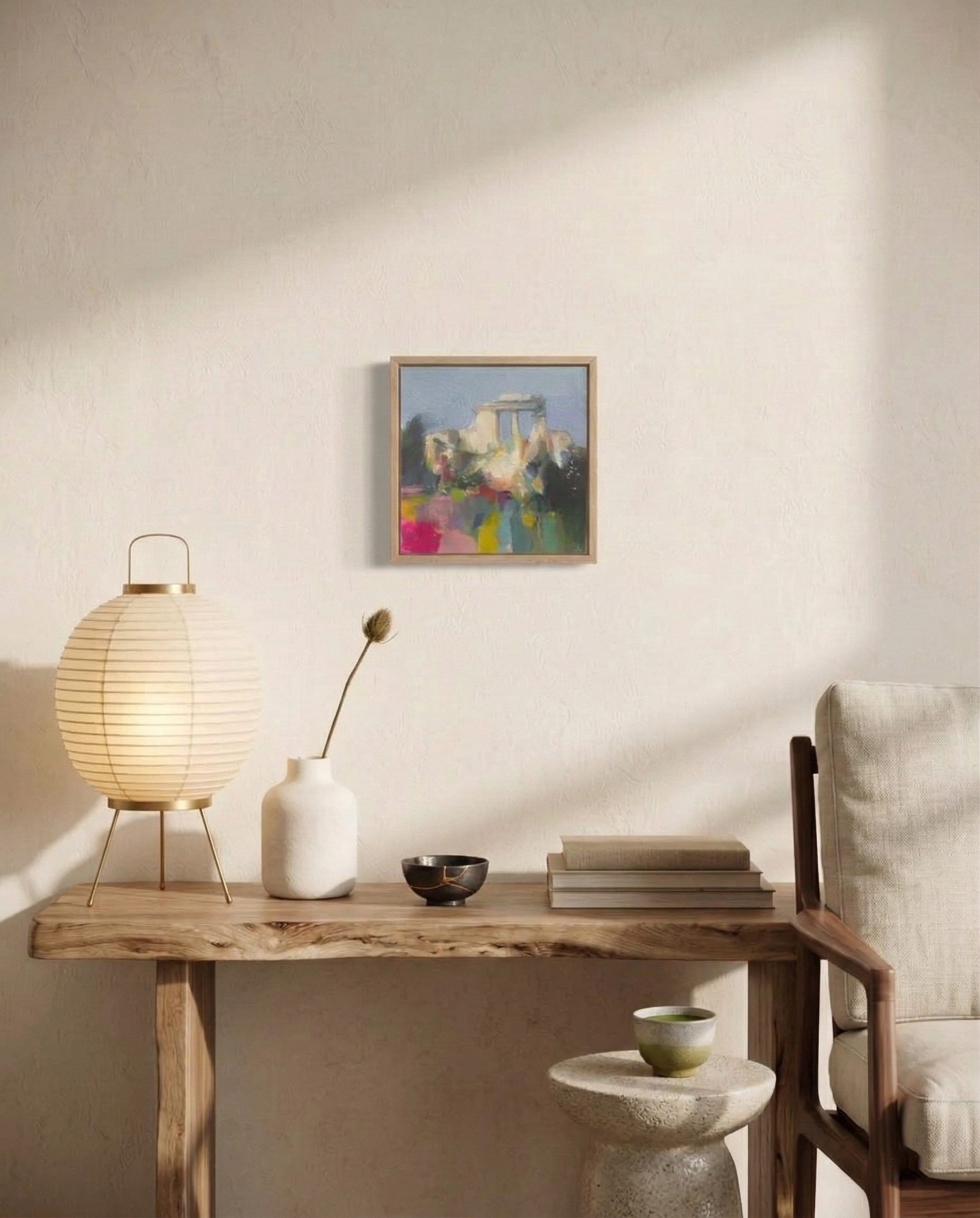 Decoración estilo Japandi con la obra "Columnas invisibles", un cuadro contemporáneo de ruinas clásicas en tonos rosas, verdes y azules.