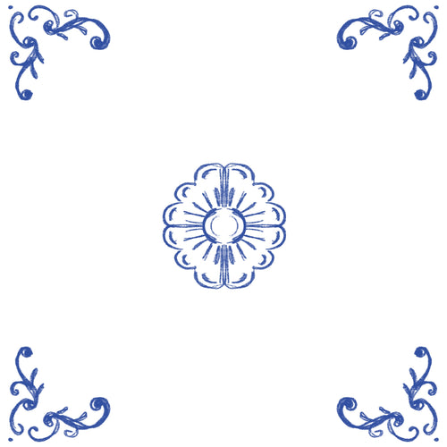 Azulejo de Esquina Revuelta con diseño de voluta y objeto central en azul cobalto, pintado a mano.