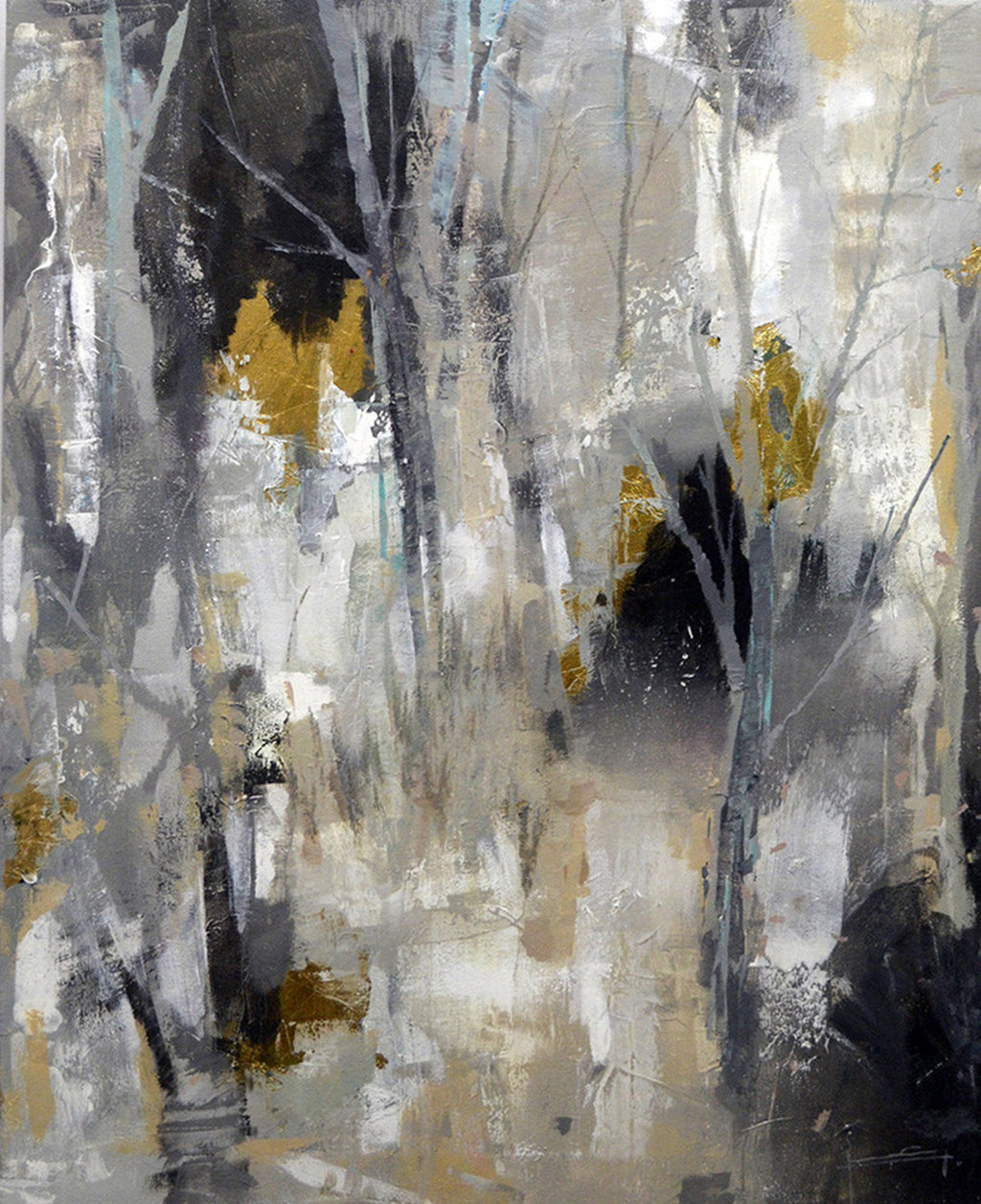 Pintura abstracta al acrílico de un bosque con troncos verticales en tonos grises, ocres y blancos con detalles de luz.